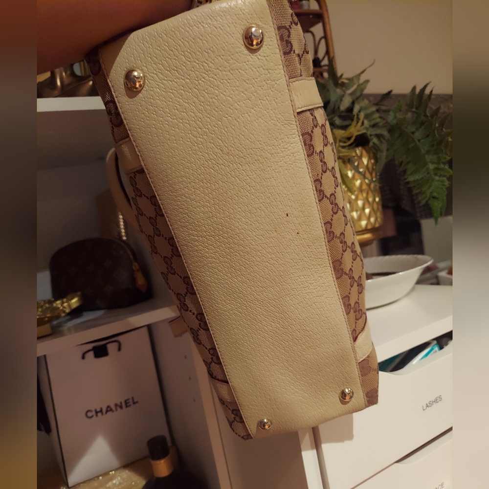 Vintage Gucci GG Canvas Abbey Medium Shoulder Bag - Picture 11 of 16